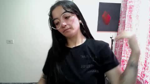Snapshot of mocca_117 chatting on June 2, 11:56 am Sam online show from June 2, 11:56 am