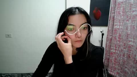 Snapshot of mocca_117 chatting on June 3, 2:47 am Sam online show from June 3, 2:47 am