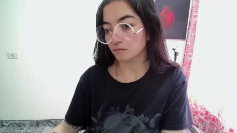 Snapshot of mocca_117 chatting on June 3, 2:33 pm Sam online show from June 3, 2:33 pm