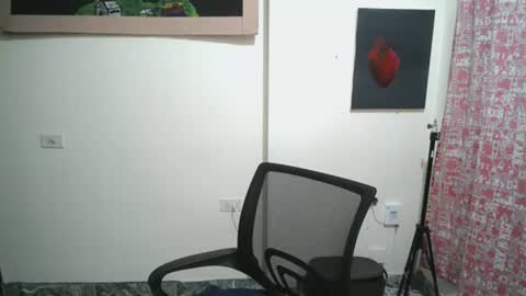 Snapshot of mocca_117 chatting on June 19, 3:11 am Sam online show from June 19, 3:11 am