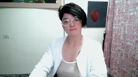 Snapshot of mocca_117 chatting on June 25, 5:12 am Sam online show from June 25, 5:12 am