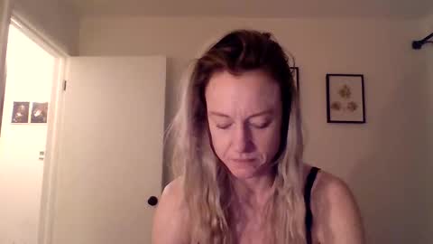 mockingbirds91 online show from March 28, 3:39 am