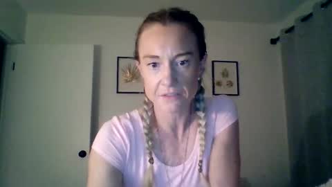 Snapshot of mockingbirds91 chatting on April 17, 3:20 am mockingbirds91 online show from April 17, 3:20 am