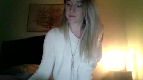 Snapshot of mockingbirds91 chatting on April 21, 2:51 am mockingbirds91 online show from April 21, 2:51 am