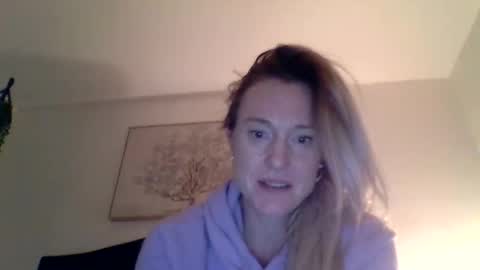 Snapshot of mockingbirds91 chatting on May 9, 9:47 am mockingbirds91 online show from May 9, 9:47 am