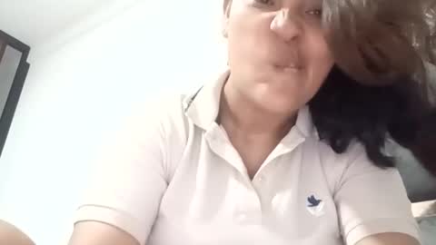 Snapshot of modelosrouse0 chatting on April 9, 2:44 am Sarah online show from April 9, 2:44 am