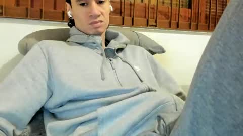 DigBreed online show from October 23, 11:09 am