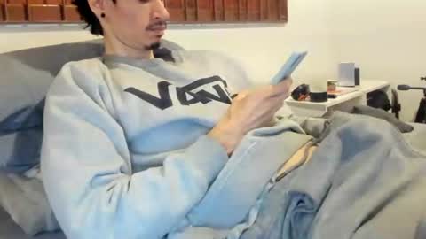Snapshot of moderdelier chatting on July 21, 2:19 pm DigBreed online show from July 21, 2:19 pm