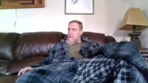 moeblick online show from December 1, 7:47 pm