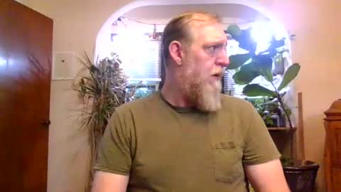 Snapshot of moeblick chatting on November 3, 12:50 pm moeblick online show from November 3, 12:50 pm