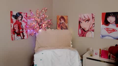 Molly online show from October 14, 4:35 am