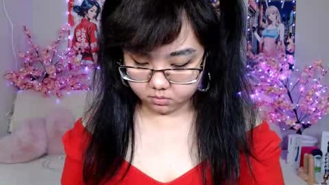 Snapshot of moertomlly chatting on April 11, 3:33 am Molly online show from April 11, 3:33 am