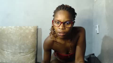 moghelslay online show from June 9, 9:26 pm