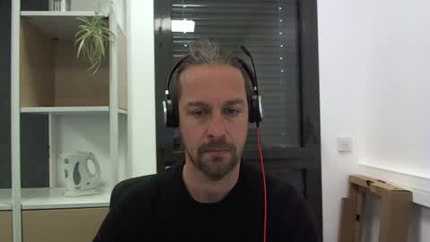Julien online show from January 24, 2:30 pm