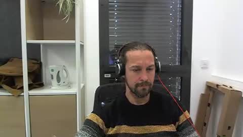 Julien online show from February 4, 11:49 am