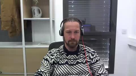 Julien online show from February 27, 11:20 am