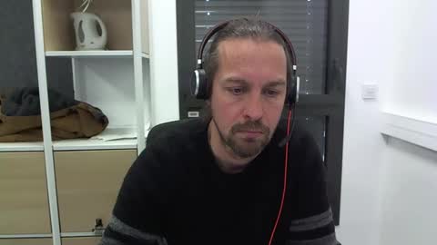 Julien online show from March 10, 11:21 am