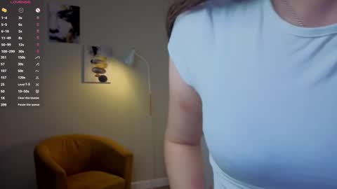 moirebaggs online show from September 13, 9:14 pm