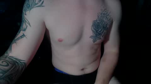 moisturisedboyx online show from September 28, 3:28 pm