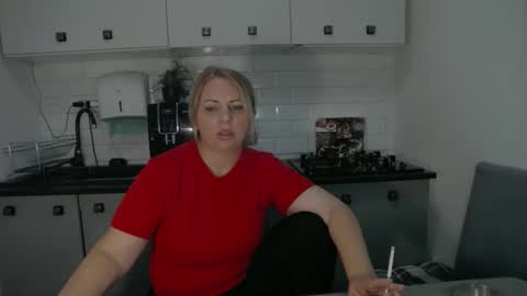 Snapshot of mojjo_erika chatting on September 29, 9:58 am erika online show from September 29, 9:58 am