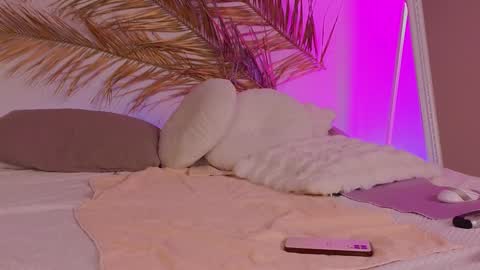 Molly online show from December 21, 1:15 am