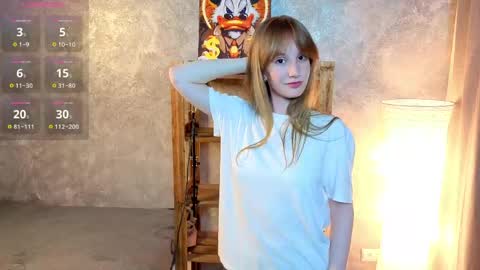 Snapshot of moliacenamere chatting on June 7, 5:27 pm Hello im May online show from June 7, 5:27 pm