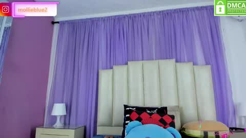 Hey Guys  Im Mollie online show from December 15, 1:00 pm