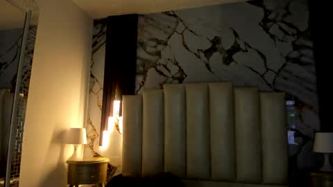 Hey Guys  Im Mollie online show from November 22, 12:15 pm