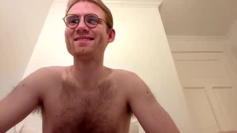 Snapshot of molliter chatting on March 5, 11:56 pm molliter online show from March 5, 11:56 pm