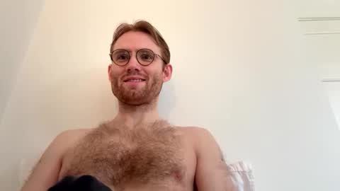 Snapshot of molliter chatting on March 19, 1:37 pm molliter online show from March 19, 1:37 pm