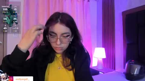 Snapshot of molly__a chatting on June 9, 5:13 pm Molly online show from June 9, 5:13 pm