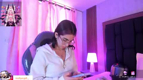 Snapshot of molly__a chatting on July 30, 4:17 pm Molly online show from July 30, 4:17 pm