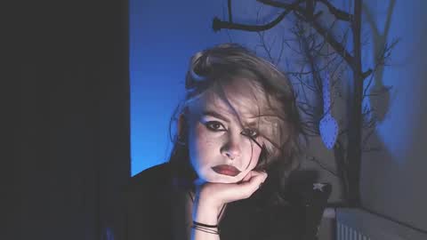 Molly Crow online show from January 7, 11:24 pm