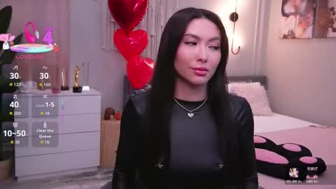 Molly online show from February 20, 6:59 am