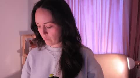 Snapshot of molly_marmalade_ chatting on November 14, 2:49 pm MOLLY online show from November 14, 2:49 pm