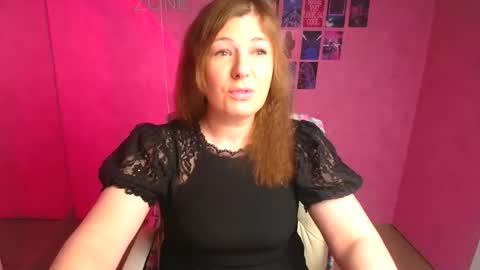 Snapshot of molly_mis chatting on February 12, 12:44 pm Molly online show from February 12, 12:44 pm