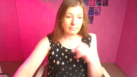 Snapshot of molly_mis chatting on March 8, 12:31 pm Molly online show from March 8, 12:31 pm