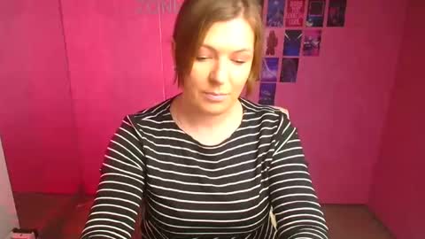 Snapshot of molly_mis chatting on March 18, 12:41 pm Molly online show from March 18, 12:41 pm