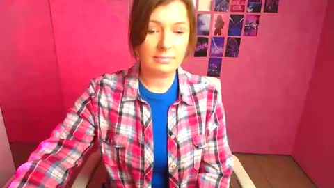 Snapshot of molly_mis chatting on March 28, 3:22 pm Molly online show from March 28, 3:22 pm