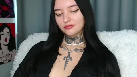 Lina online show from December 2, 9:24 am