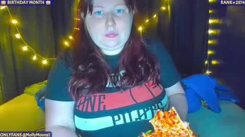 molly_moons online show from December 13, 9:42 pm