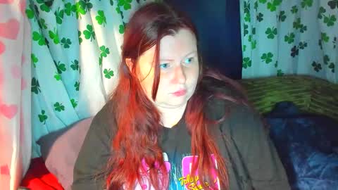 molly_moons online show from May 31, 8:54 pm