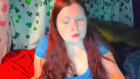 molly_moons online show from June 9, 10:21 pm