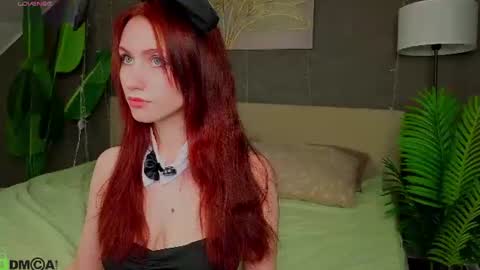 Snapshot of molly_rougge chatting on July 27, 1:23 am Molly online show from July 27, 1:23 am