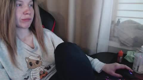 I have new photos come and see with love Molly online show from October 26, 11:05 am