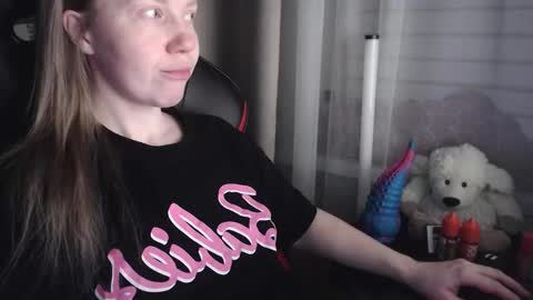 I have new photos come and see with love Molly online show from February 5, 2:33 pm