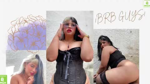 Snapshot of molly_shake chatting on January 19, 8:29 am Molly online show from January 19, 8:29 am