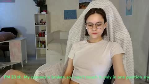 Molly online show from June 5, 4:52 am