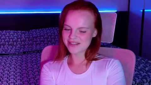 Molly online show from July 29, 12:25 pm