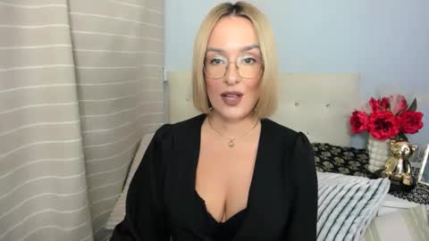 MollyCrazy online show from October 26, 6:47 pm